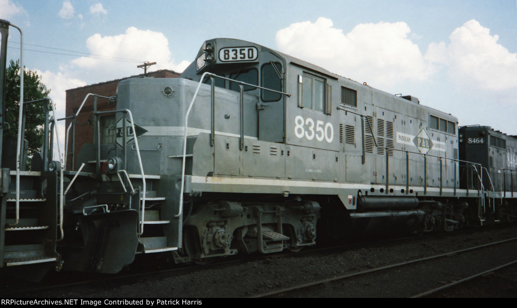 PAL 8350 XPAL 4530 XXCNW 4530 XXX1769 GP9R CNWrebuilt from GP9 in
